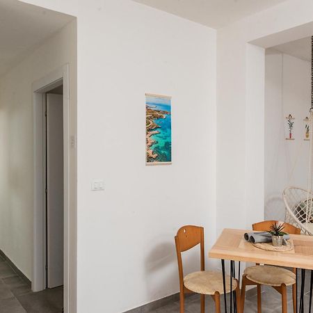 Guest House - Affittacamere Green Apartment - By Faendho Porto Torres Exterior foto