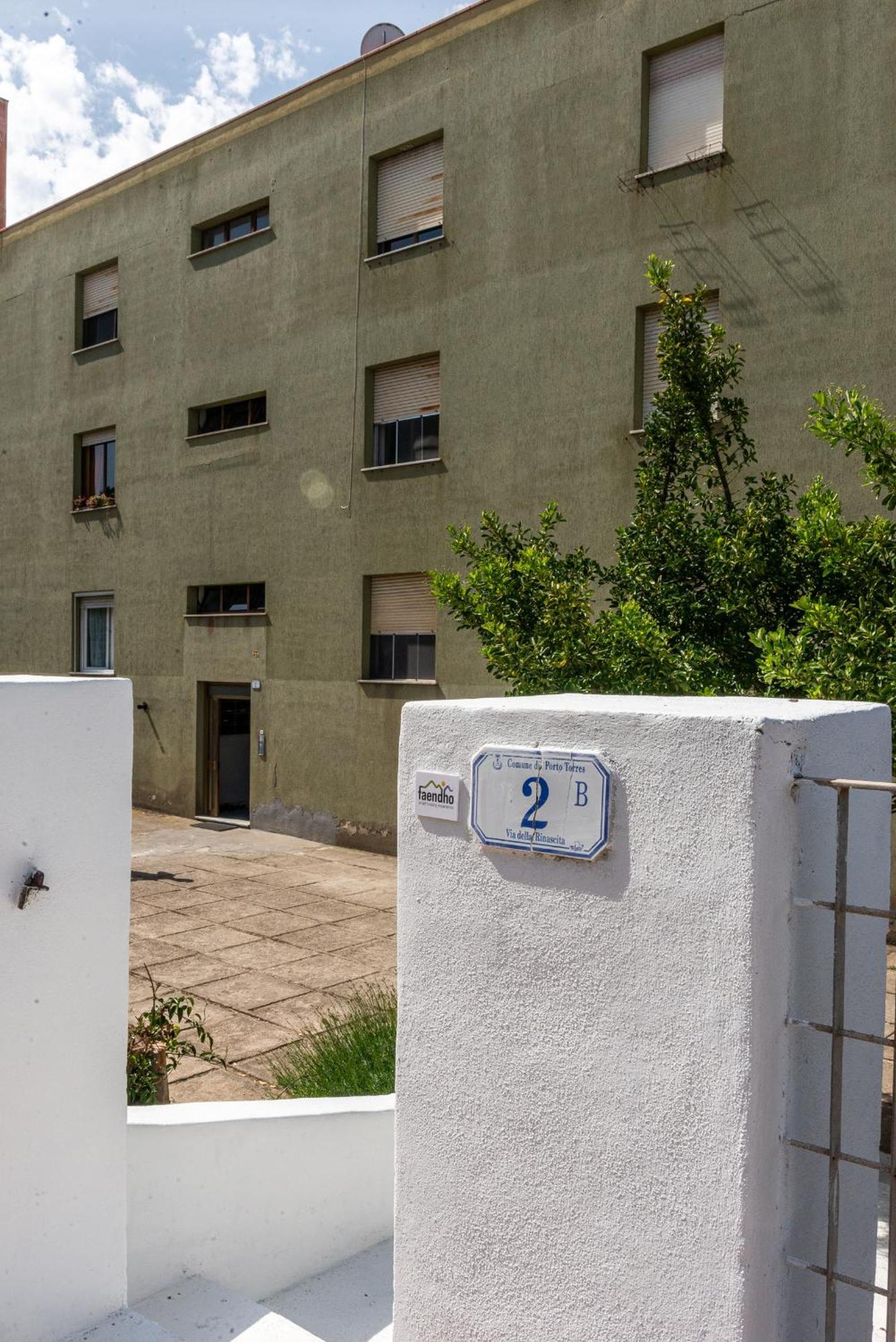 Guest House - Affittacamere Green Apartment - By Faendho Porto Torres Exterior foto